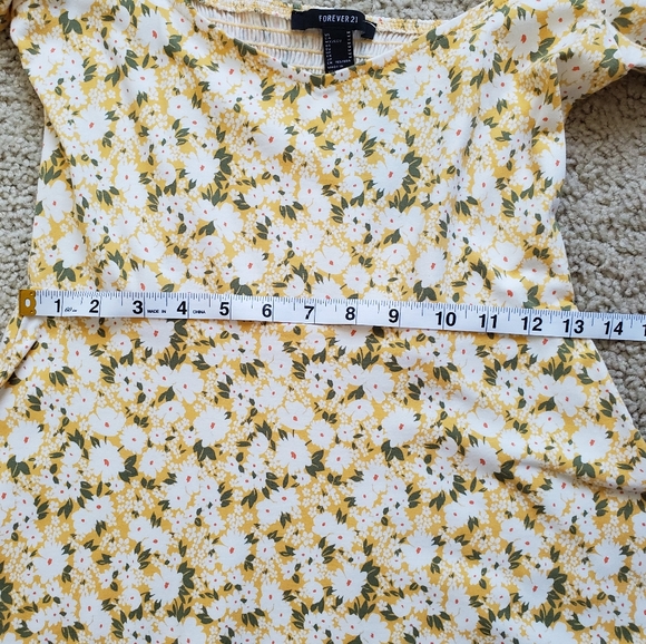 Forever 21 Floral Skater Dress - Picture 3 of 6